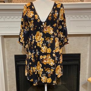 Ganji Flowy Tunic Top